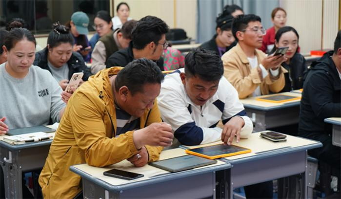 1722908200573271.jpg 4111650014.jpg